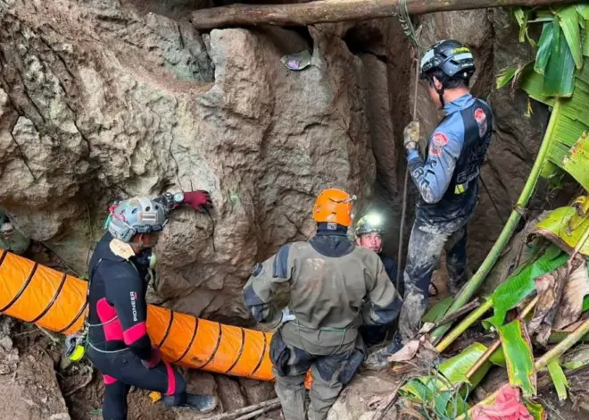 5 villagers stuck in a flooded cave for more than a week found alive in Laos, rescuers say