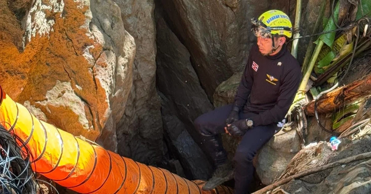 Heavy rains threaten to delay search for 2 people missing in Laos cave