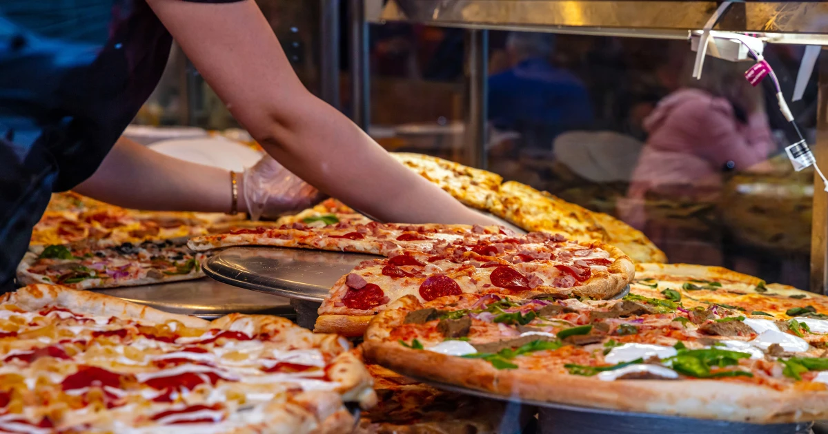 A proposed additive ban could change New York’s pizza and bagels, some say for the better