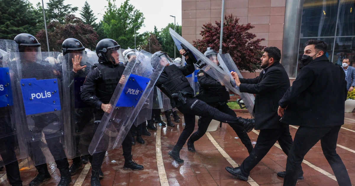 Turkish police storm offices of main opposition party, firing tear gas and rubber bullets