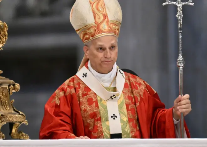 Pope begs breakaway traditionalist group to back off plan to consecrate its own bishops