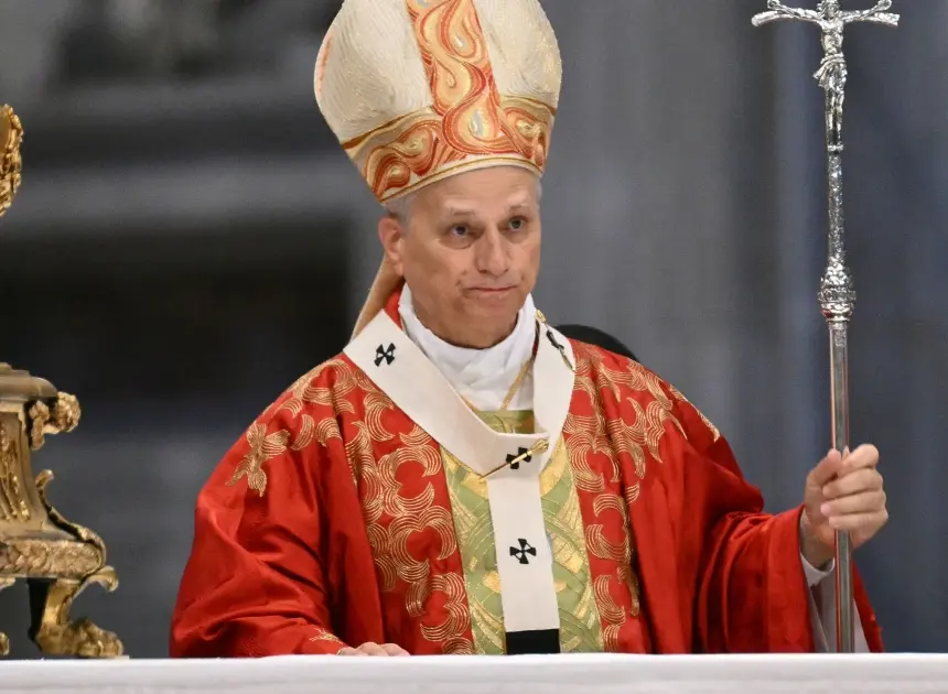 Pope begs breakaway traditionalist group to back off plan to consecrate its own bishops