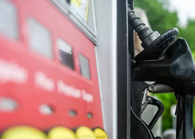 Oil prices jump after US-Iran talks reportedly collapse, erasing recent declines