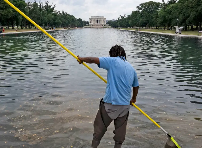 6 people arrested in connection with the alleged vandalism of the Reflecting Pool, Trump says