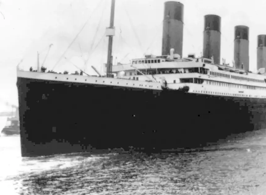Plan to sell artifacts from the Titanic faces U.S. government opposition