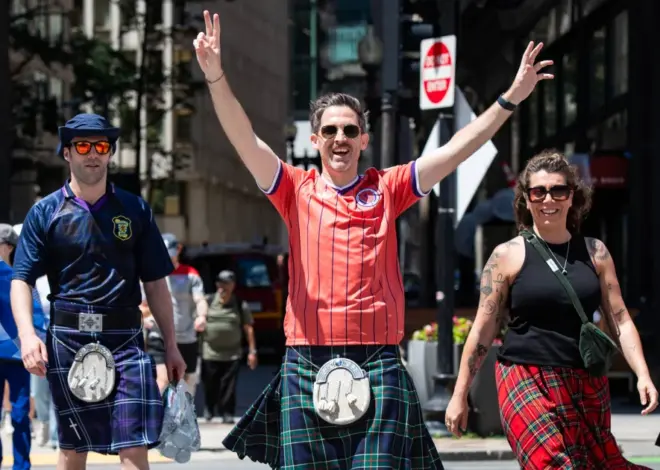 The Viking Row, a human statue and a Tartan takeover: World Cup trends capture U.S. hearts