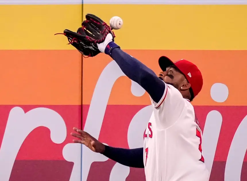 Ball bounces off Angels outfielder Jo Adell’s head for a home run