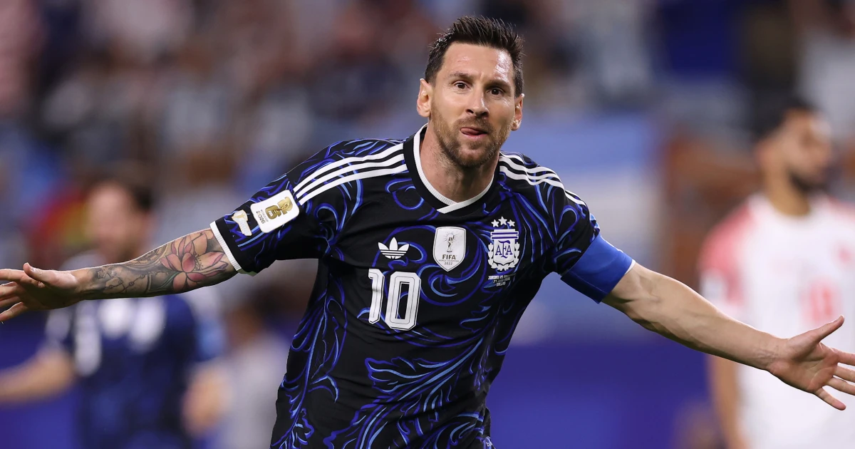 Messi becomes first to score in 7 straight World Cup games while extending goals record