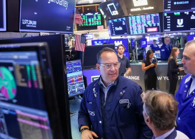 U.S. stocks just closed out their best quarter in six years. Can America keep the boom rolling?