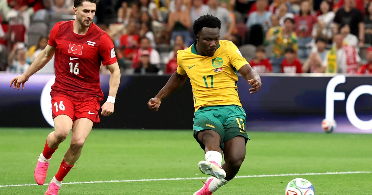 Australia spoils Turkey’s return to the World Cup with a 2-0 victory