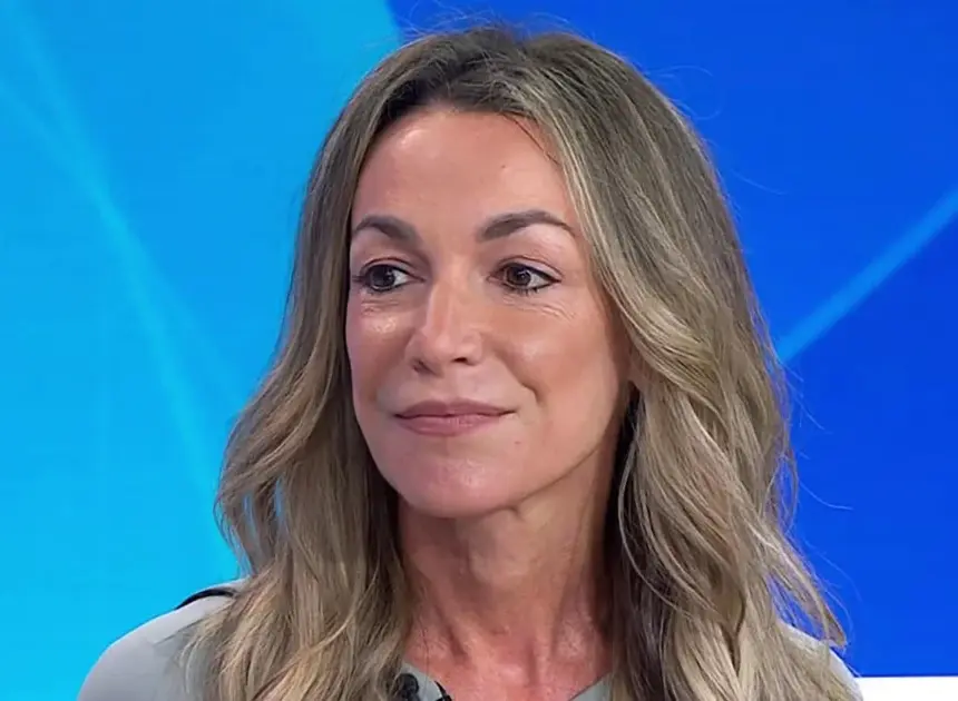 Karen Read says she doesn’t ‘pay for meals’ as support continues after acquittal