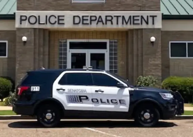 Mississippi 1-year-old killed after police shoot at car during alleged shoplifting call