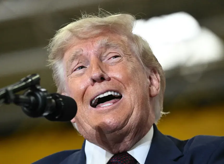 Trump touts U.S. economy and oil prices in a midterm pitch in Pennsylvania