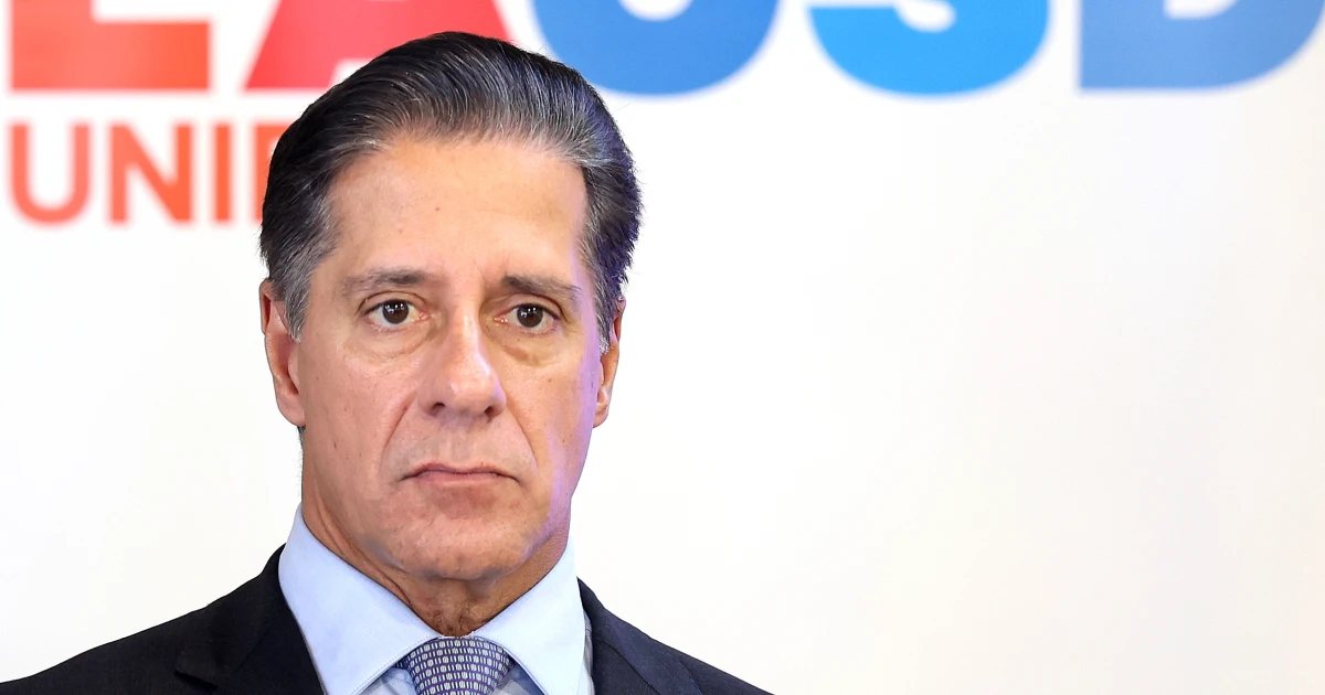 Los Angeles schools superintendent resigns, months after FBI raid