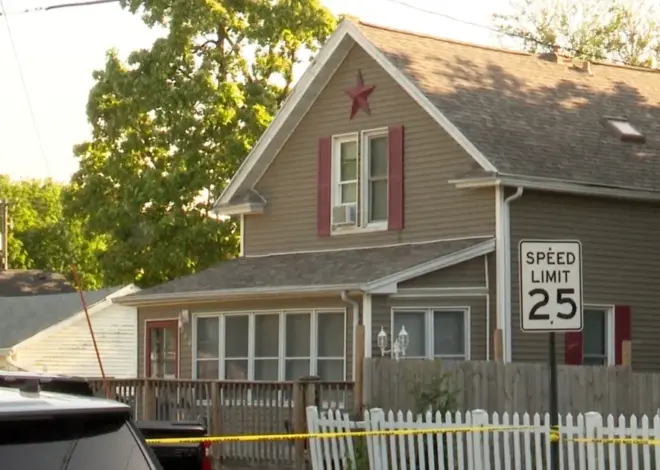 Iowa gunman suspected of killing 6 family members then himself