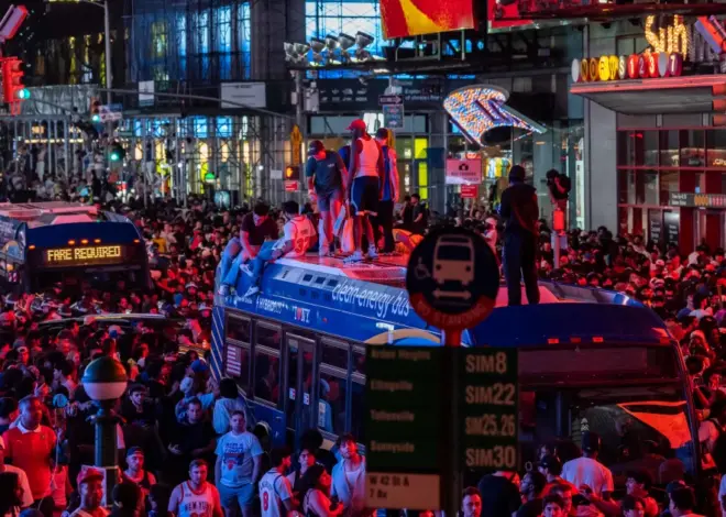 Knicks’ long-awaited title sparks wild celebrations — and a night of chaos in New York