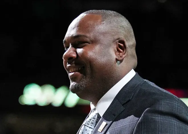 Stacey King, a 3-time NBA champion with the Chicago Bulls, dies at 59