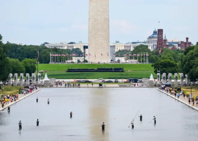 At least five people arrested for allegedly tampering with Reflecting Pool, officials said