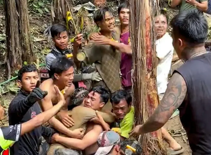 On a hunt for gold, one survivor recounts his days stuck in cramped, flooded Laos cave