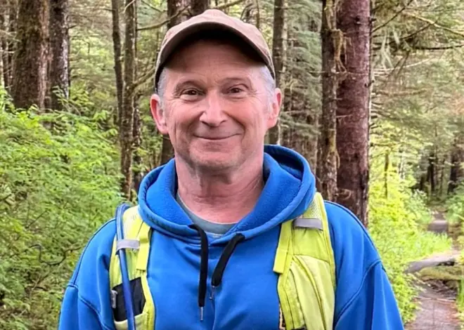 Sen. Dan Sullivan’s same-named challenger sues to stay in Alaska primary race