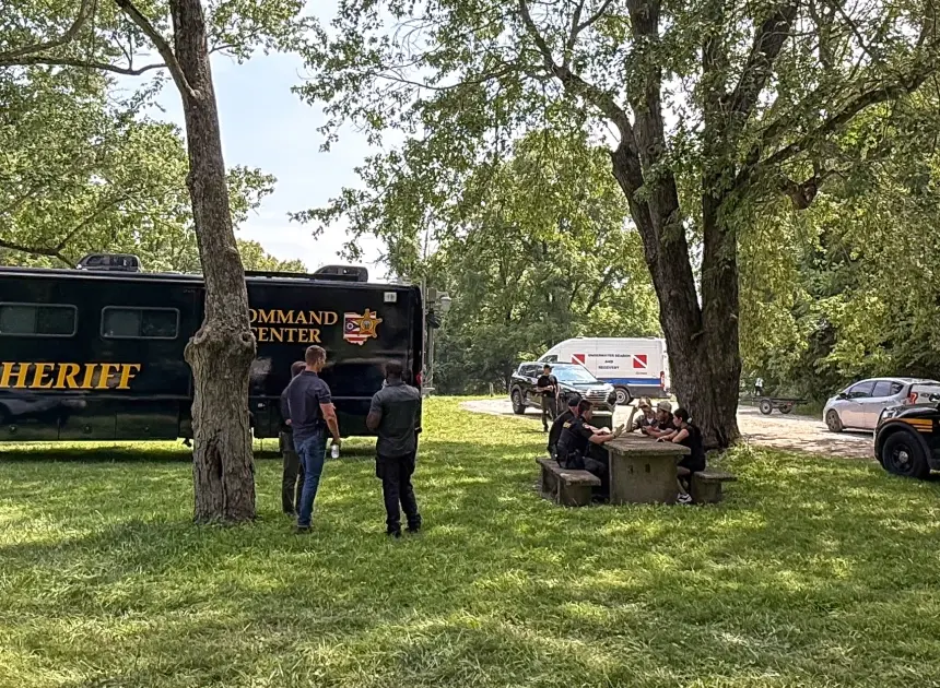 2 married couples from Honduras were among 5 adults who drowned in an Ohio river
