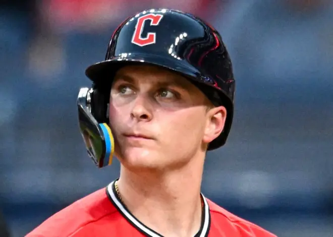 Guardians rookie loses track of outs and tosses live ball into stands in costly gaffe