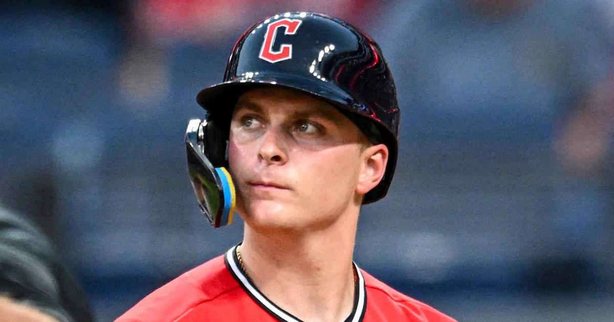 Guardians rookie loses track of outs and tosses live ball into stands in costly gaffe