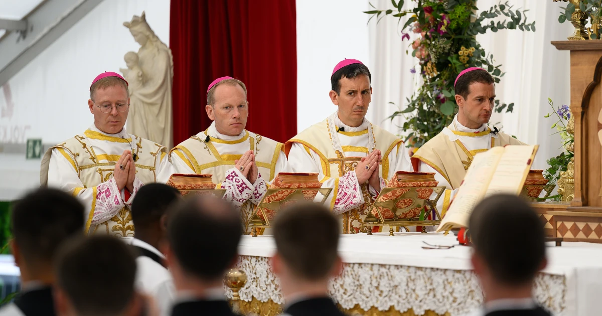 A future pope will ‘welcome us back’, says priest from excommunicated Catholic sect