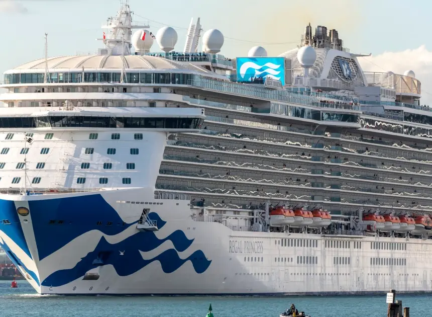 Worker dies after going overboard from Princess cruise ship that left Fort Lauderdale