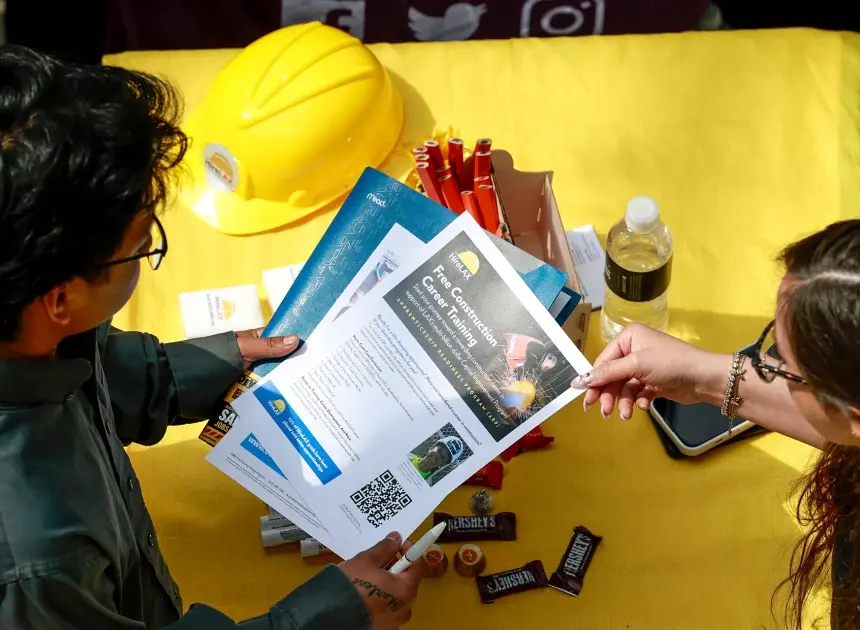 June jobs report likely to show stable hiring, but economists see plenty of warning signs