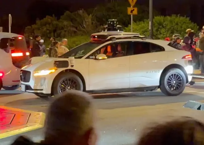 Waymo cars stranded on San Francisco streets as Fourth of July gridlock drains batteries