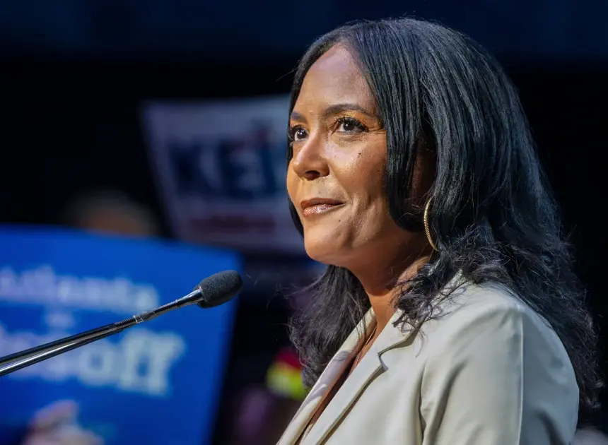 As Jon Ossoff builds an early edge, Georgia Republicans zero in on Keisha Lance Bottoms