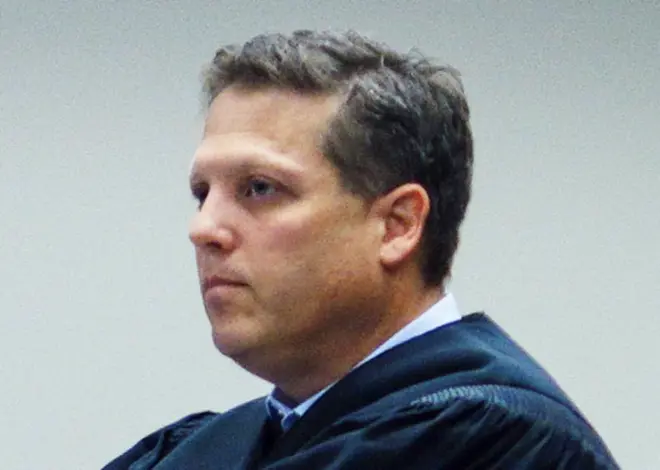 Trump immediately fires the new court-appointed top prosecutor in Seattle