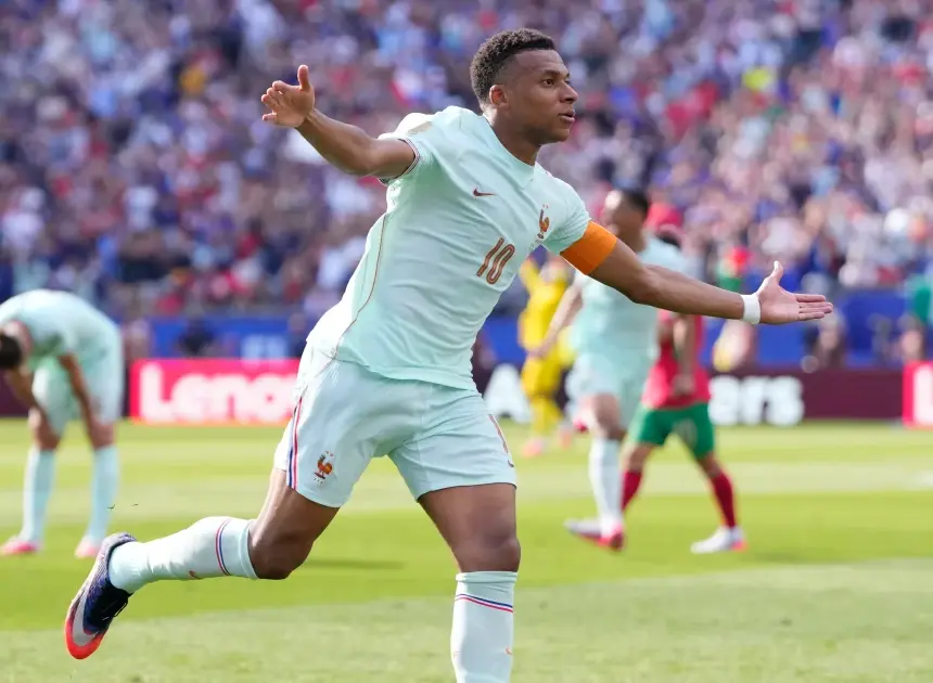 Kylian Mbappé has a goal and an assist as France beats Morocco 2-0 in the World Cup quarterfinals