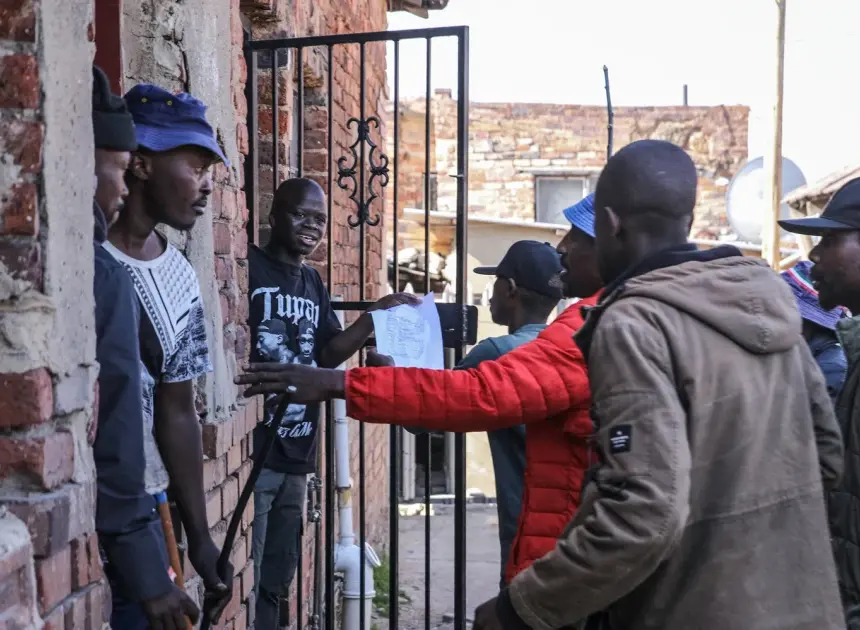 South African protesters go door-to-door forcing immigrants from their homes