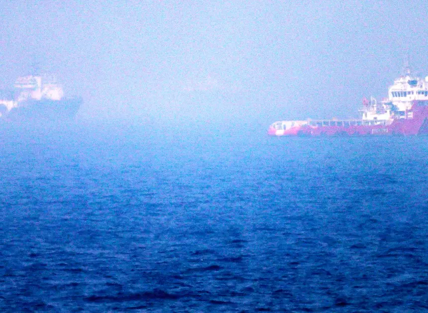 Trump to reimpose blockade as the U.S. and Iran battle for control of Hormuz