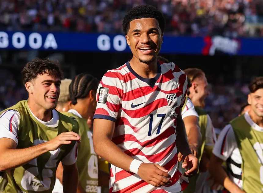 U.S. advances to round of 16 and the influencers who pulled off a sky-high stunt in NYC: Morning Rundown