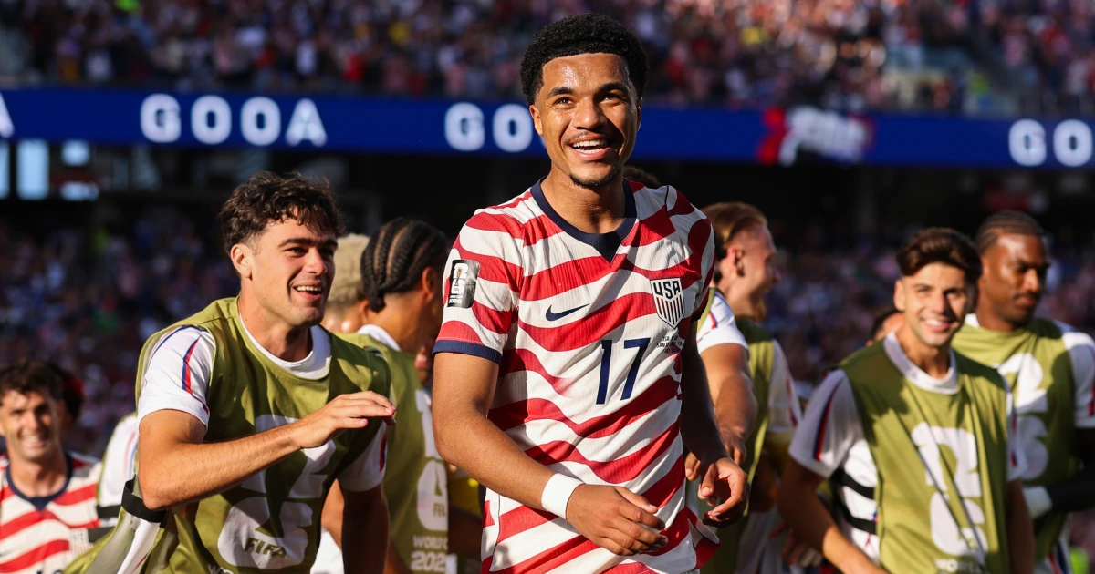 U.S. advances to round of 16 and the influencers who pulled off a sky-high stunt in NYC: Morning Rundown