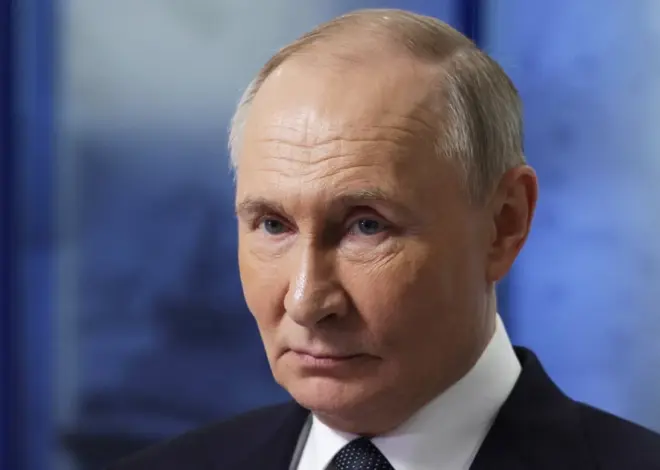 Russians forced to confront new reality as fuel crisis brings Putin’s war home
