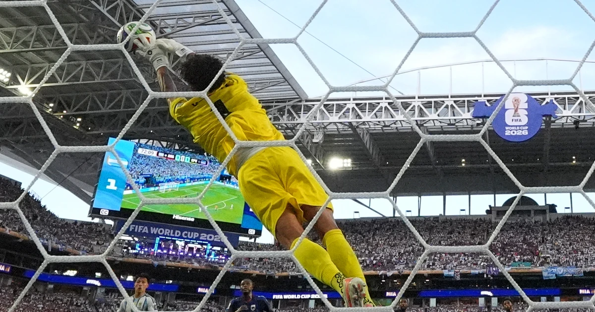 Argentina, Messi pushed to the brink by Cape Verde and its 40-year-old goalkeeper