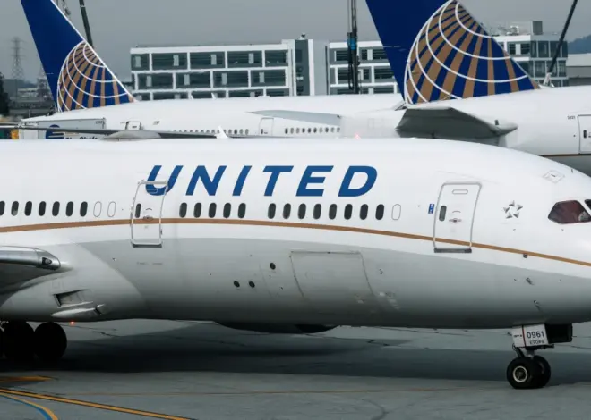 United Airlines employee threatens to call ICE on Bay Area family at SFO