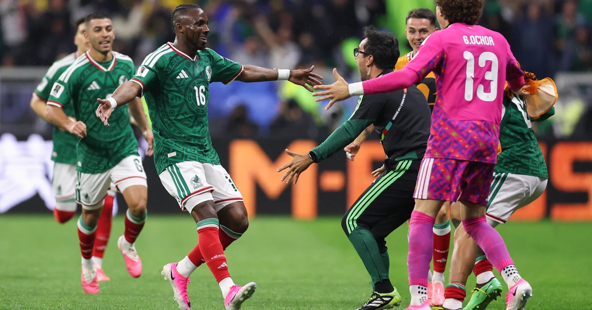 Mexico ends a 40-year knockout drought in 2-0 win over Ecuador to reach the round of 16