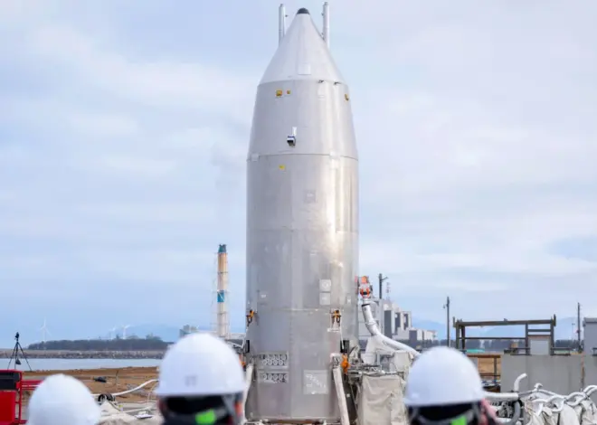 Move over SpaceX: China and Japan flex reusable rockets