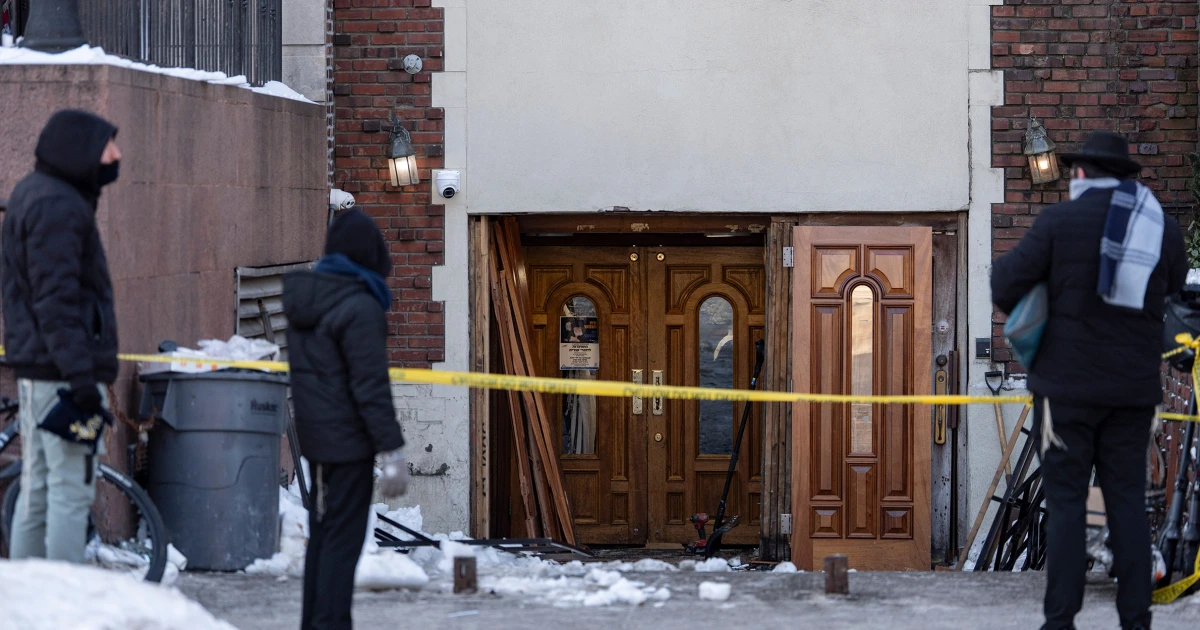 Man gets 6-month sentence for ramming car into Jewish group’s N.Y. world headquarters