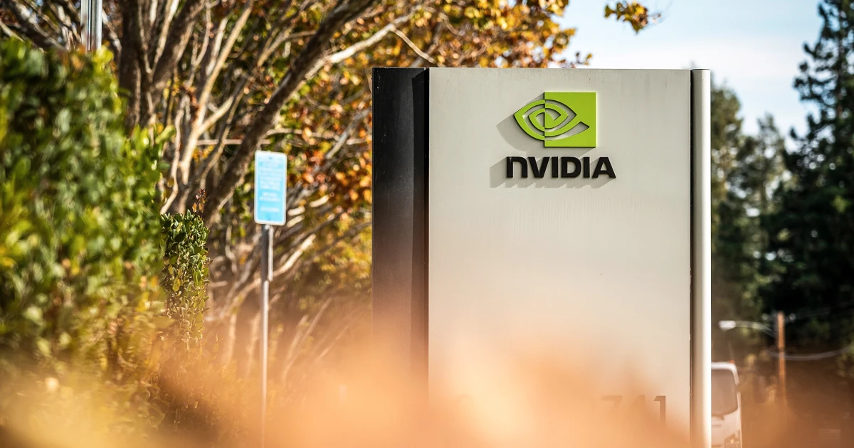 The AI industry is picking sides on open or closed tech. Experts say follow the money.