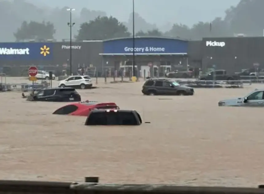 Flash floods in West Virginia inundate homes and businesses, National Guard  deployed