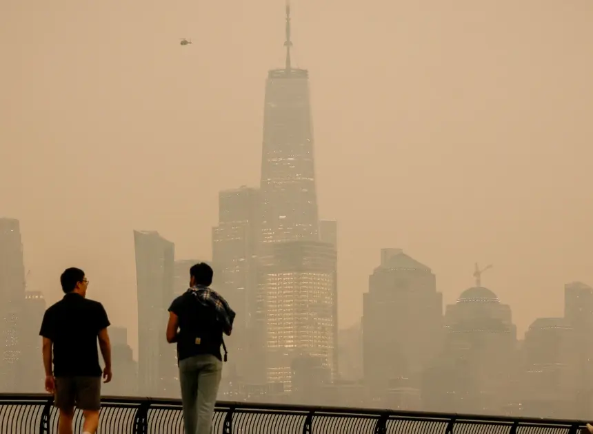 Canadian wildfire smoke turns air hazardous in the U.S. Midwest