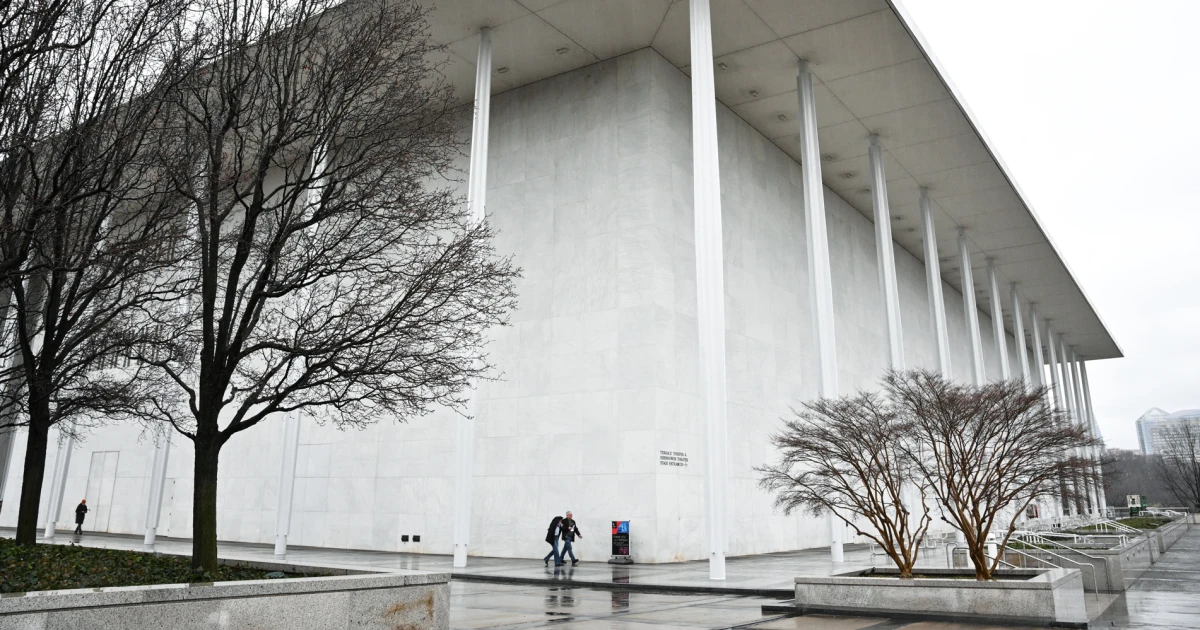 Judge hits DOJ lawyers with barrage of questions on Kennedy Center renovation and Trump renaming