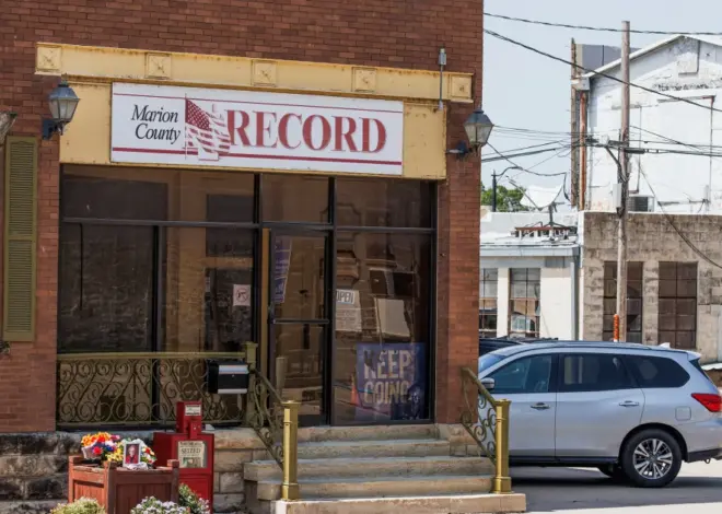 Kansas town will pay $850K to end reporter’s lawsuit over a 2023 raid on her paper’s offices