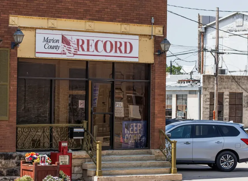 Kansas town will pay $850K to end reporter’s lawsuit over a 2023 raid on her paper’s offices